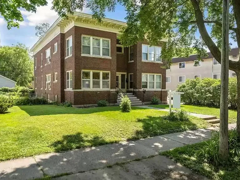 2717 Pleasant Ave #1 — Photo 2