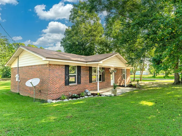 91 North St, Defuniak Springs, FL 32433