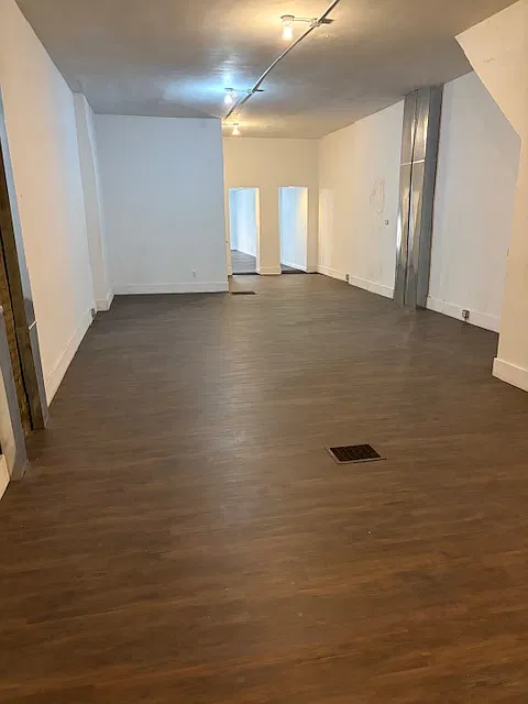 Studio, 1300 sqft, $1,900 — Photo 2