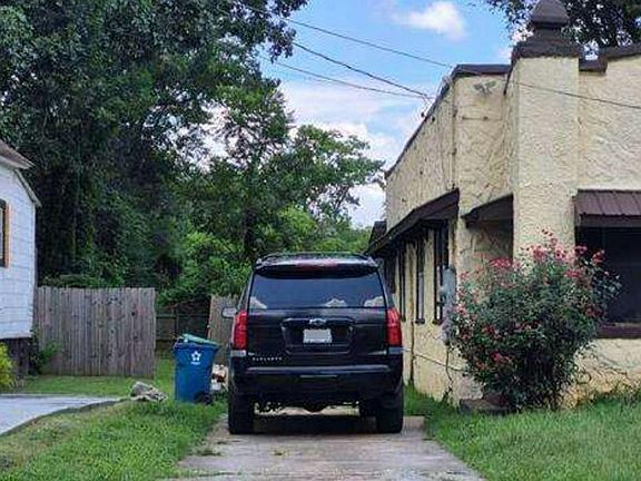 3rd image of 3069 Semmes St
