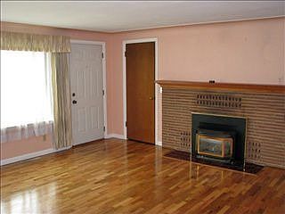 4th image of 4908 16th Ave SE