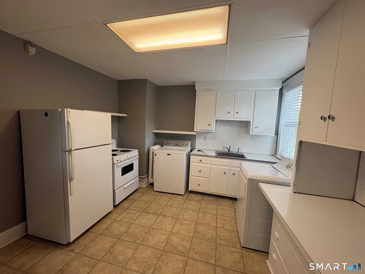 2 bed, 1.0 bath, 1287 sqft, $2,195 — Photo 4