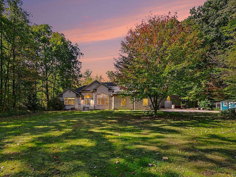 341 Nolan Rd, photo 2
