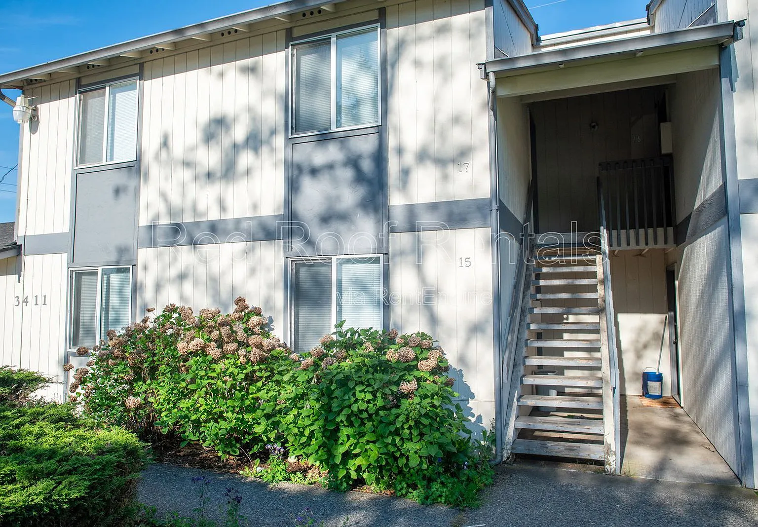 2 bed, 1.0 bath, 700 sqft, $1,395 — Photo 1