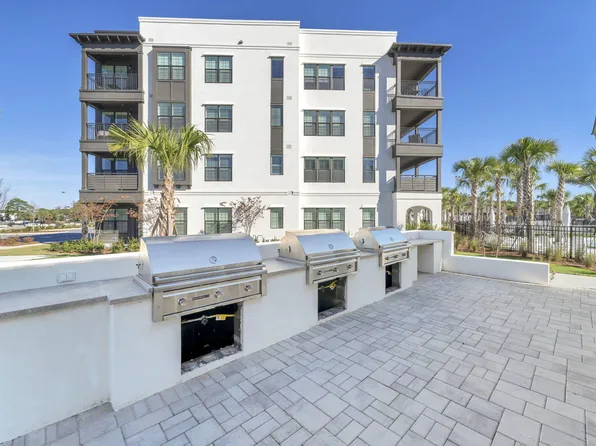 319 The Grove Dr #214, Miramar Beach, FL 32550