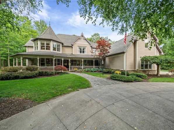 4294 Oviatt Rd, Richfield, OH 44286