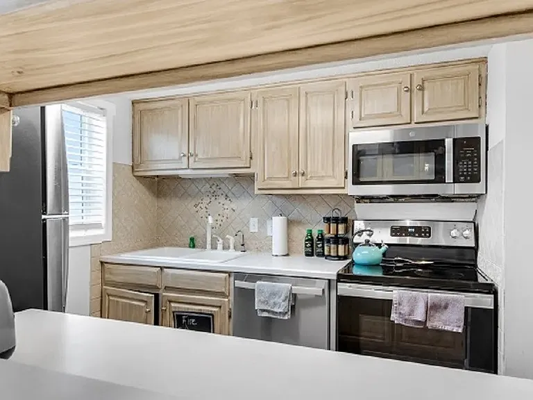 17462 Front Beach Rd #18 — Photo 9