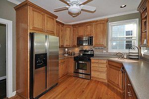 2nd image of 748 Foxmoor Ln