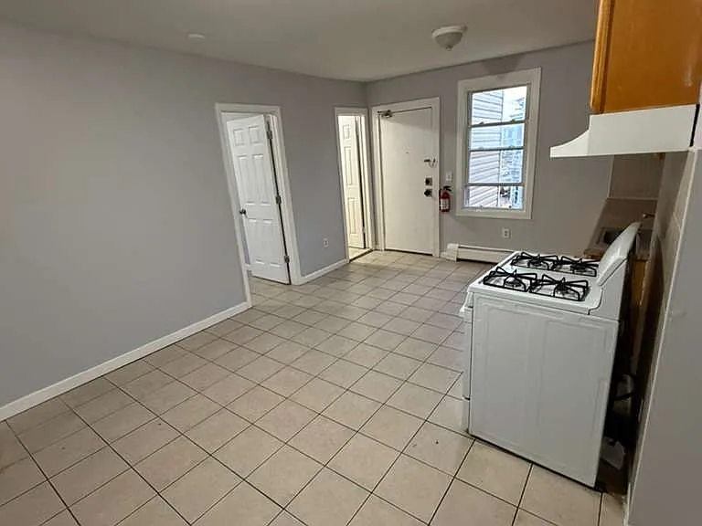 52 Rosa Park #2 — Photo 9