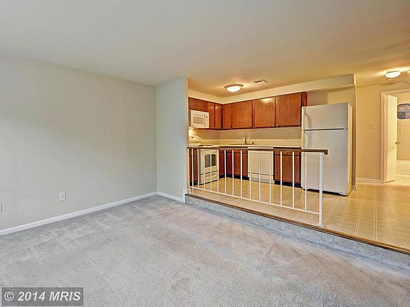 5th image of 50 N Bedford St #50B