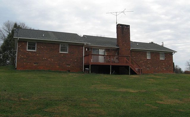 2nd image of 274 Midlawn Dr
