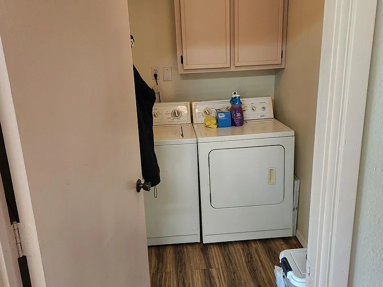 13930 SW Hazel St — Photo 32
