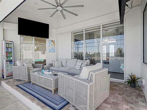 4th image of 4256 BEACH VIEW COURT