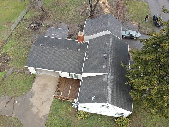 5th image of 1 Gloria Ave