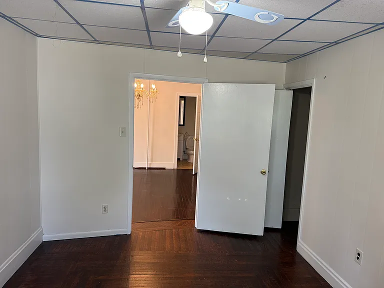 229 E Main St — Photo 8