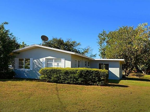 4th image of 22170 Elmira Blvd
