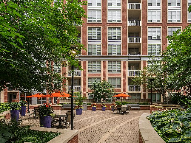 1st image of 5500 Columbia Pike APT 810