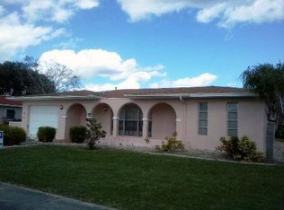 261 NE Floresta Dr, Port Saint Lucie, FL 34983