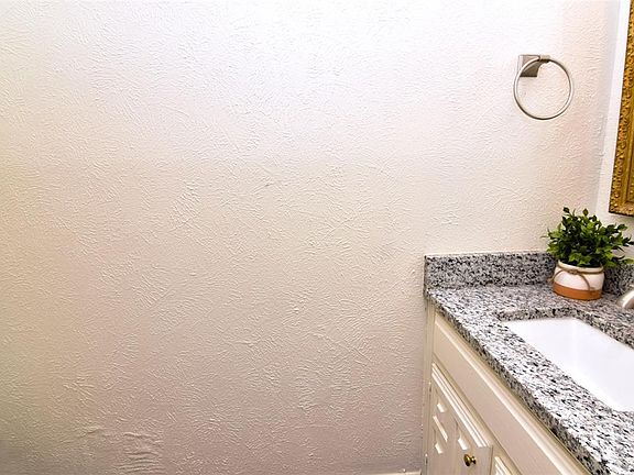 5th image of 3638 Country Club Dr W