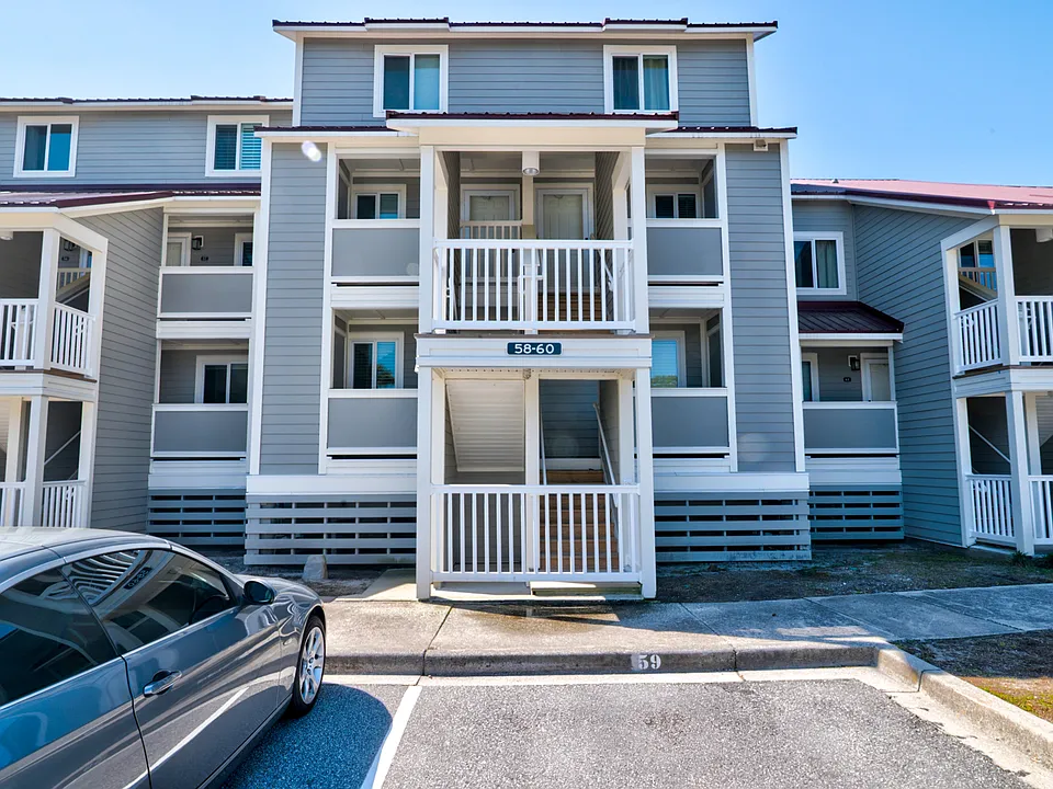 60 W Mariners Cay Dr #60