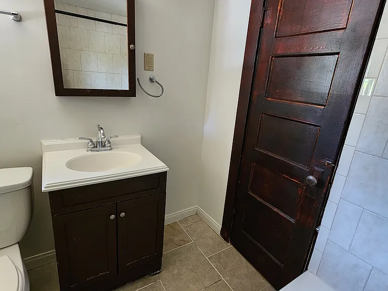 809 Talmadge Rd — Photo 33