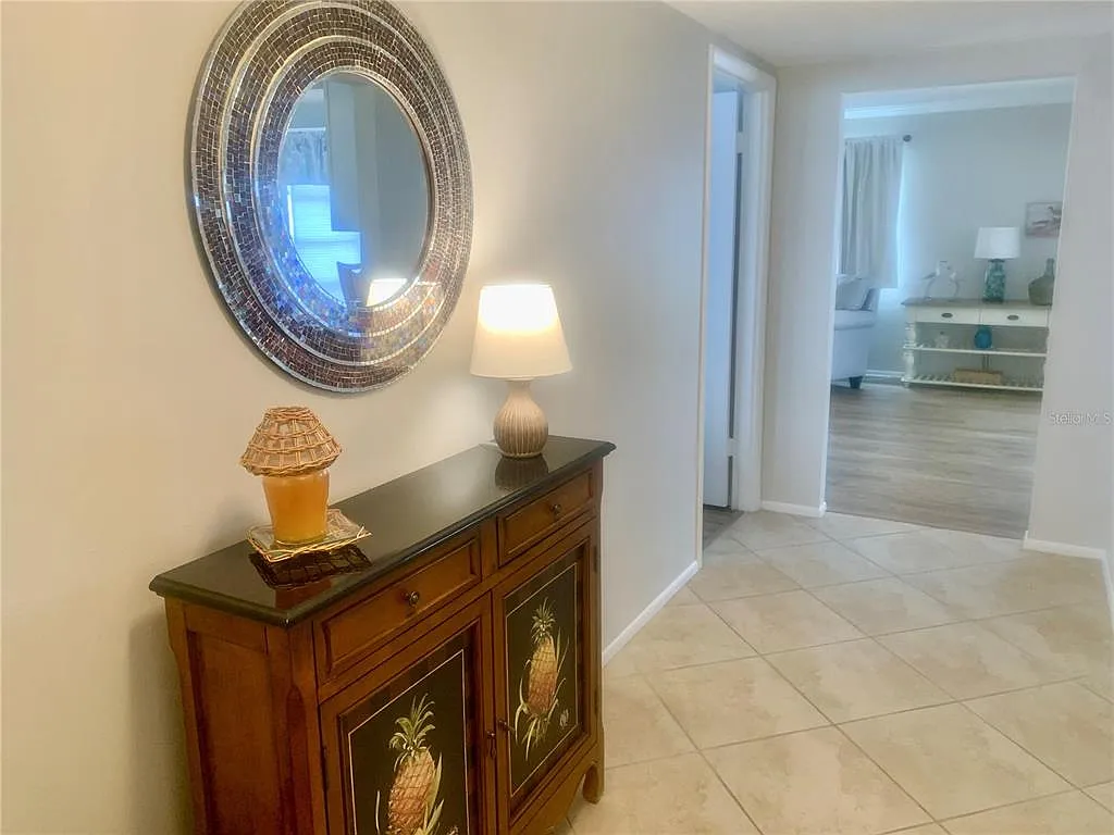2 bed, 2.0 bath, 1480 sqft, $2,300 — Photo 3