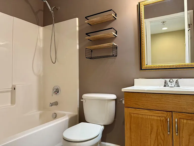 515 Cedarmont Dr — Photo 9