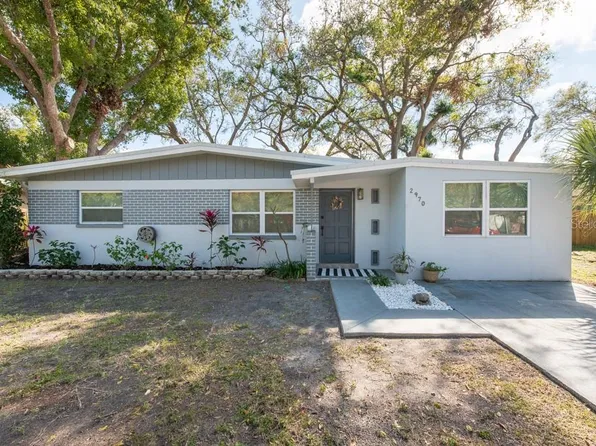 2970 Webley Dr, Largo, FL 33771