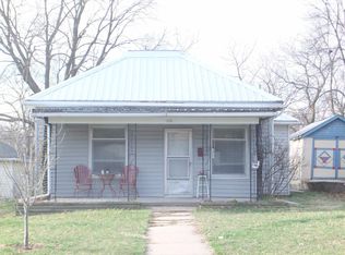 1113 Grant St, Beatrice, NE 68310