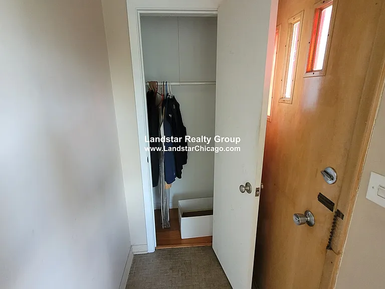 4628 N Plainfield Ave — Photo 18