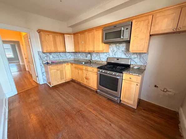 1539 Hollywood Ave #3, Bronx, NY 10461