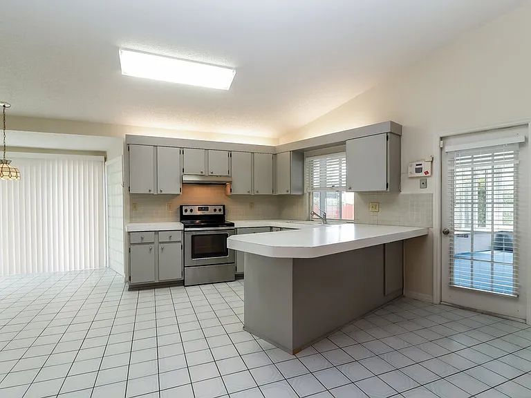 9132 Hawkins Ct — Photo 8