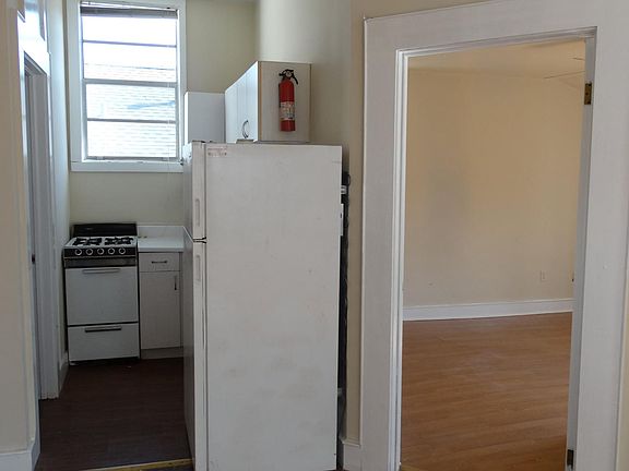 5th image of 1307 Peniston St APT B