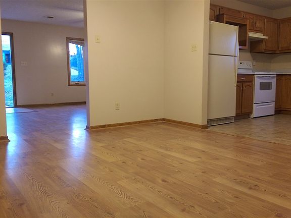 3rd image of 303 Appaloosa Trl