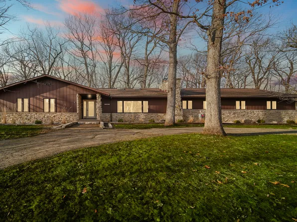 2206 13th St, Winthrop Harbor, IL 60096