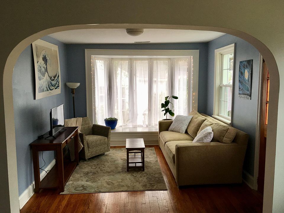 Arched doorways lend tons of charm to this lovely home.