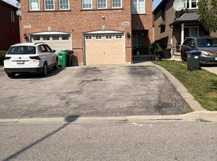 5986 Gant Cres, Mississauga, ON L5V 2T6