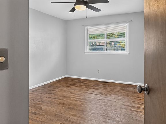 4th image of 1346 Janie St