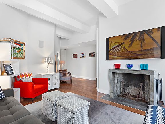 2nd image of 425 Park Ave S APT 20C