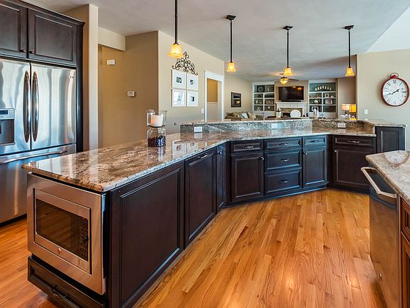5th image of 9121 Whistling Swan Ln