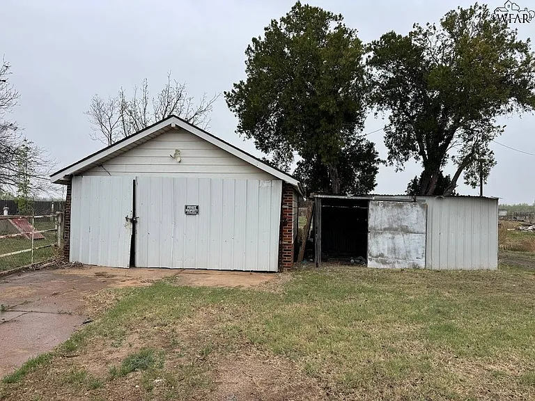 4594 Bus Hwy #287 — Photo 34