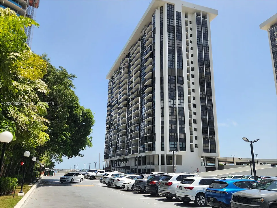 1865 Brickell Ave #A1207