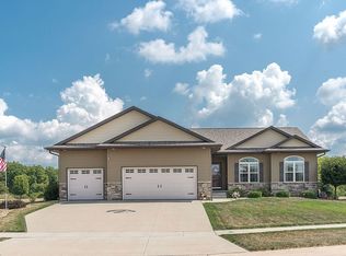 1844 Wenrose Dr NE, North Liberty, IA 52317