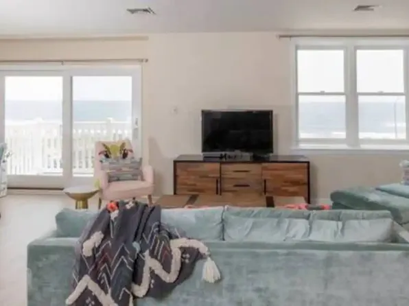 111 S Buffalo Ave APT 303, Ventnor, NJ 08406