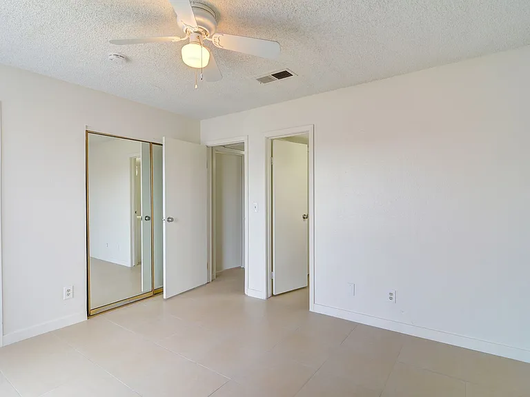 2981 Country Manor Ln #117 — Photo 7
