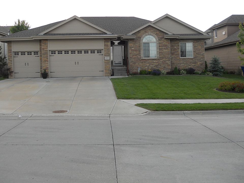 1st image of 12016 S 49th Ave