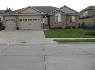 12016 S 49th Ave, Papillion, NE 68133