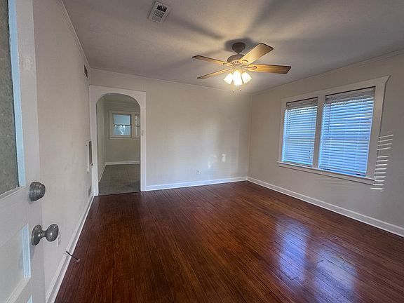 5th image of 1700 Haven Dr