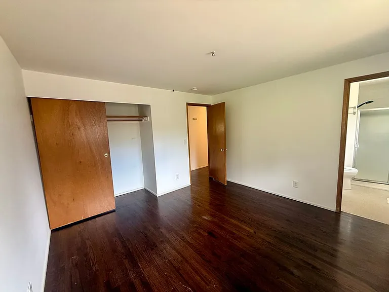 8421 31st Ave SW — Photo 8