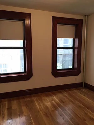 Rented by International Property Services LLC | media 6